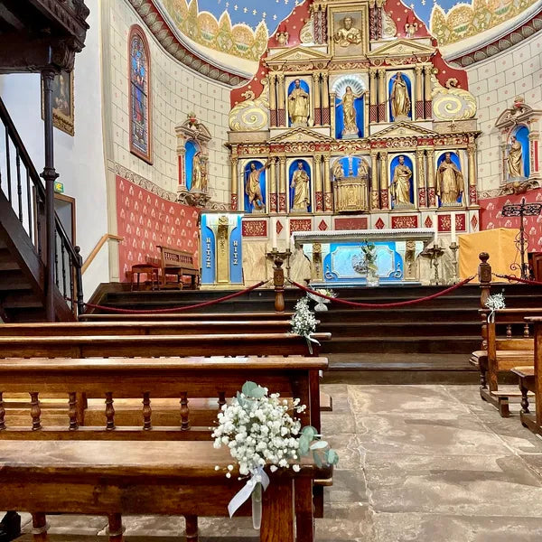 Bout de banc, bouquet de gypsophile et eucalyptus
