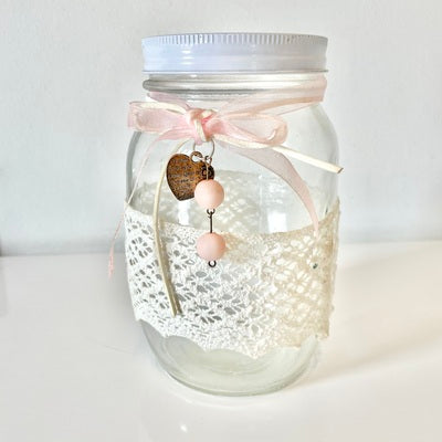 vase dentelle, vase déco dentelle, vase avec dentelle, décoration vase dentelle, vase à dentelle, vase en dentelle, vase dentelle mariage,  vase dentelle blanche, vase, bocal, bocal dentelle, bocal déco dentelle, vase boheme, vase champêtre, bocal blanc, bocaux dentelle, 